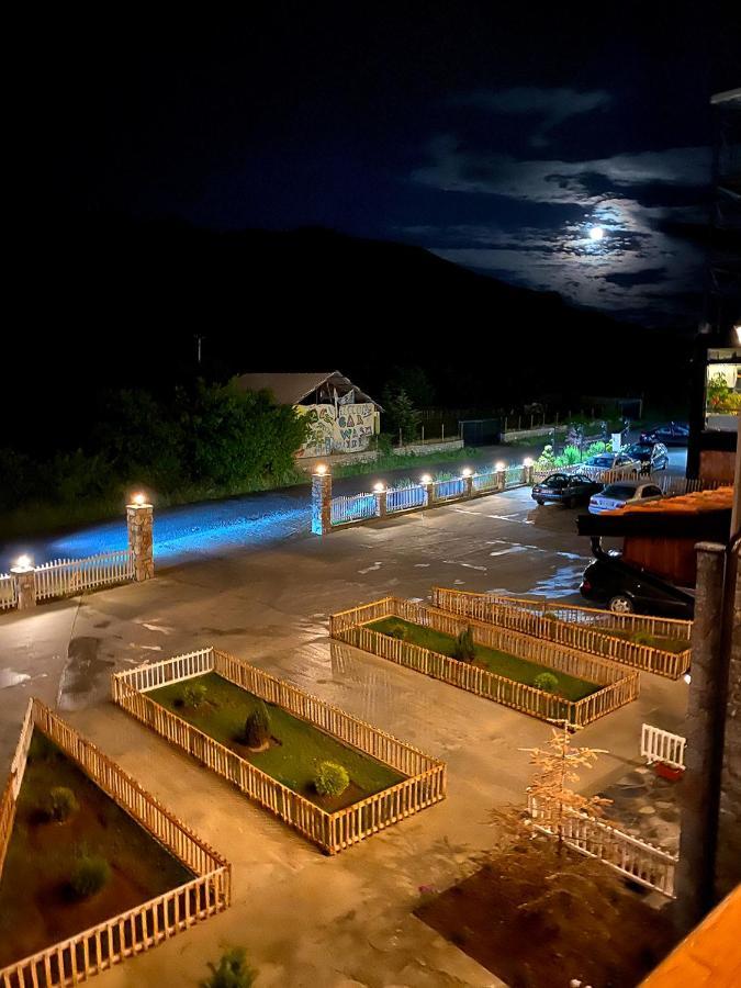 Nena Dashuri Agroturizem Peshkopi Exterior foto