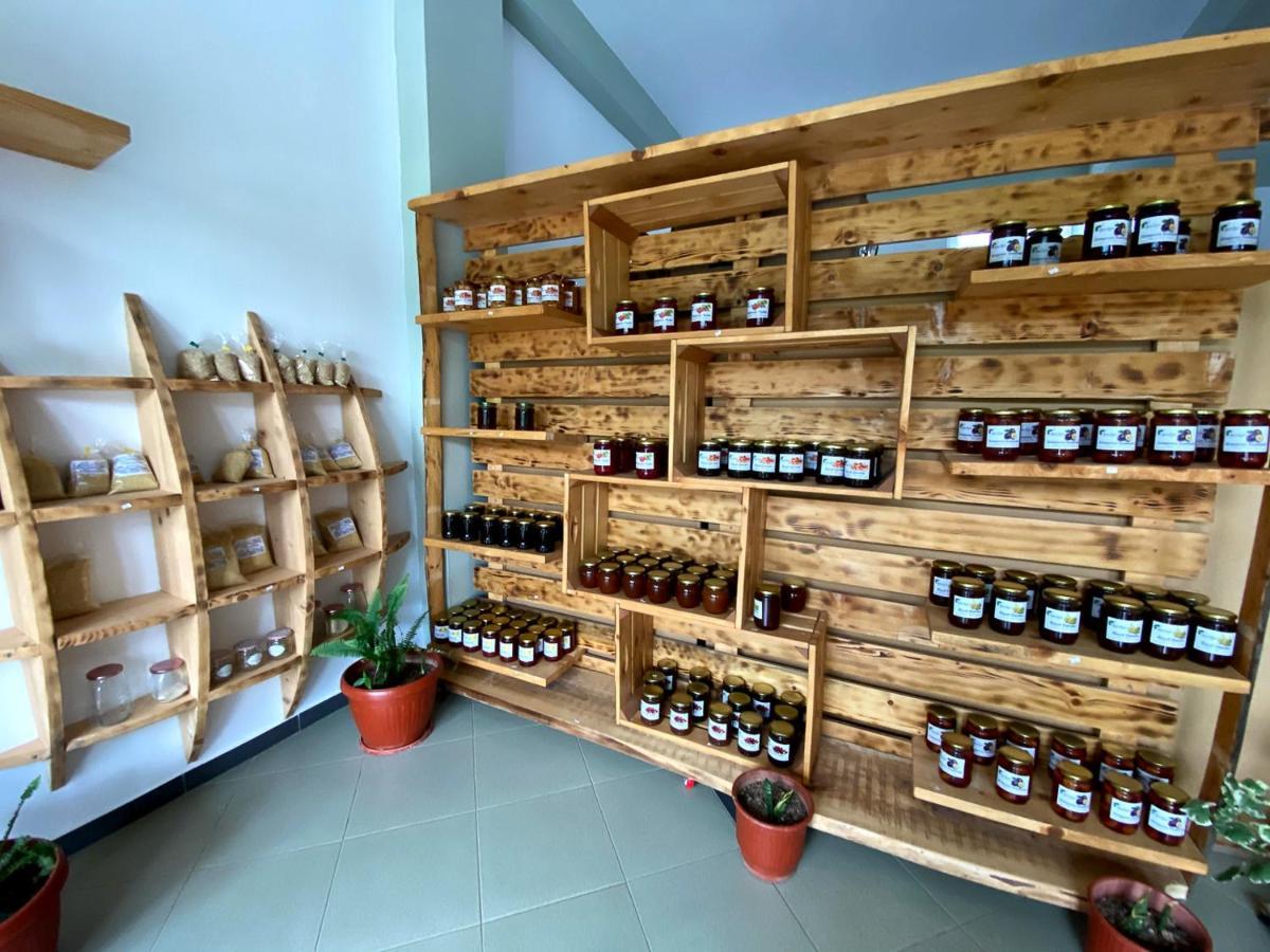 Nena Dashuri Agroturizem Peshkopi Exterior foto
